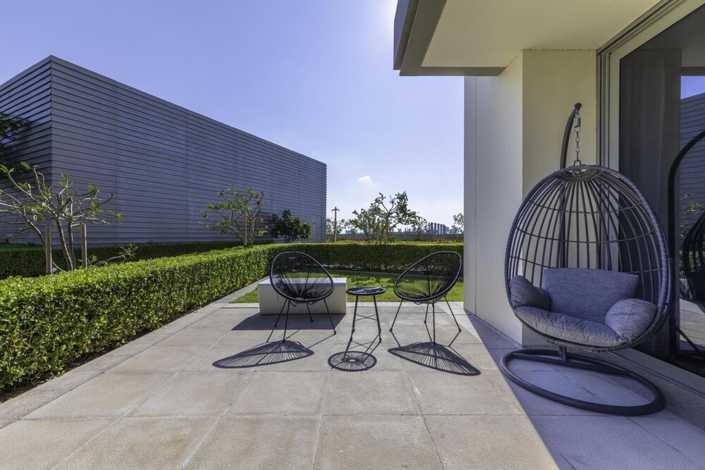 Serene Apt w Large Patio Cls to Bluewaters JBR