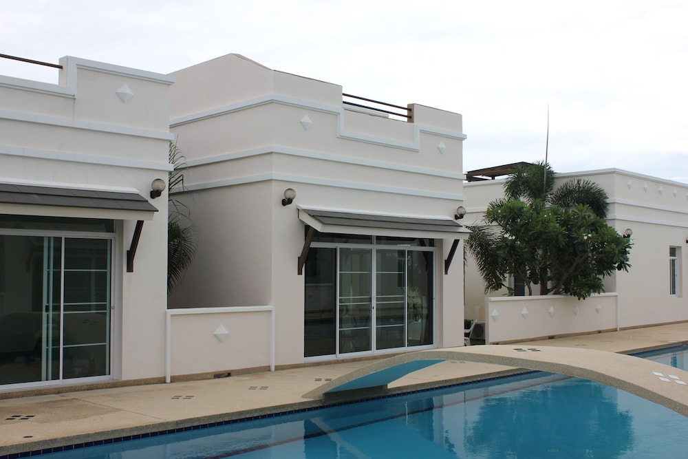 Talay Tara Resort