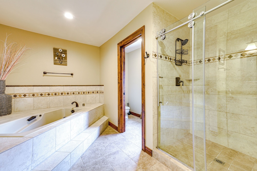 Private Sauna & Mtn Views: Keystone Townhome!