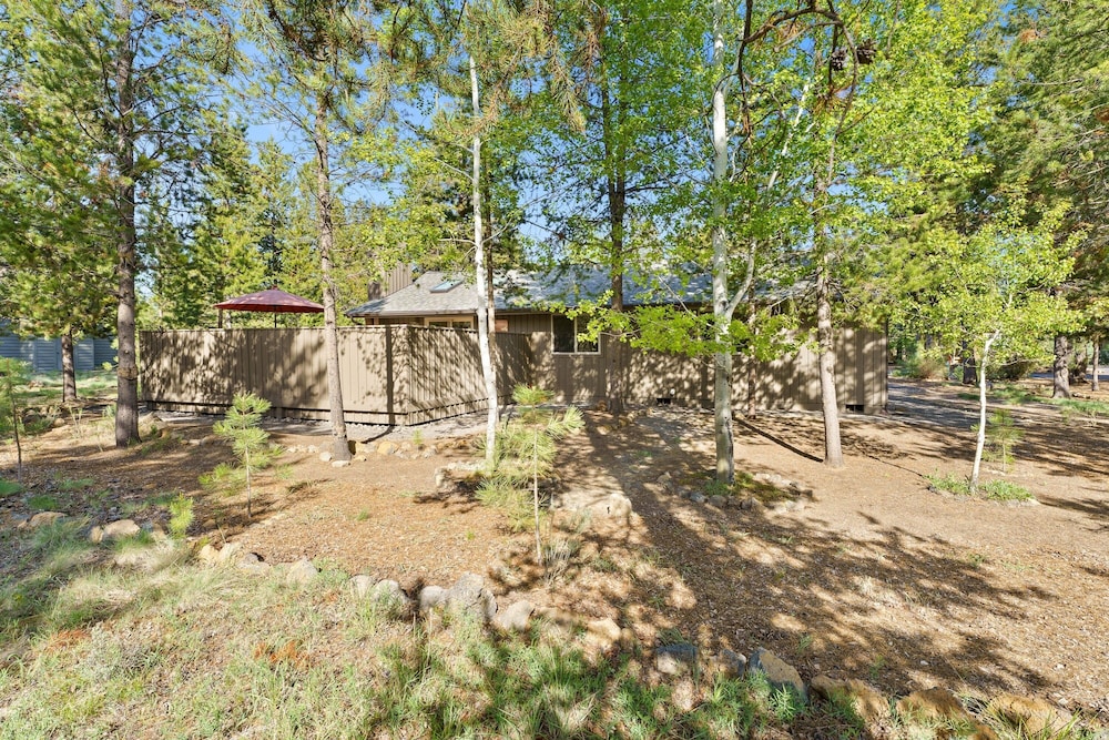 6 Dutchman 3 Bedroom Home