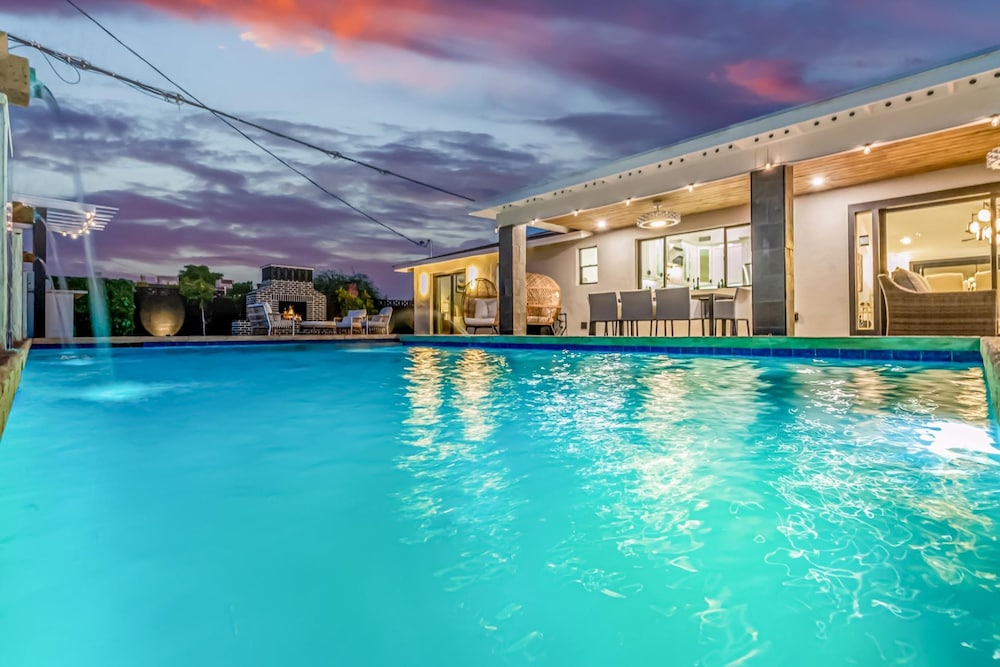 NEW The Kensington Custom Pool Al-fresco Living