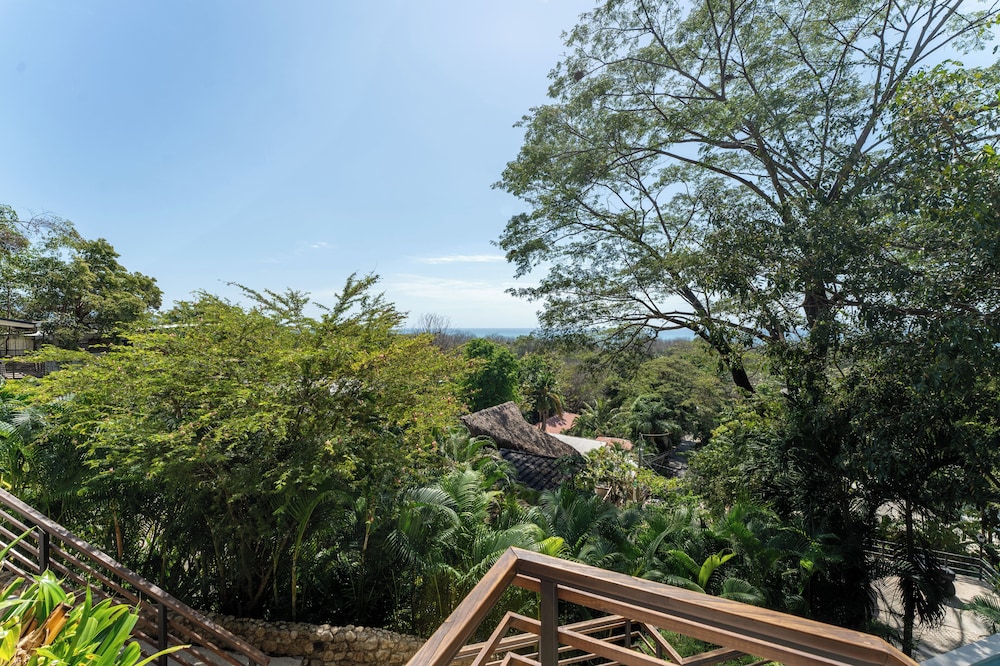 Sea View Paradise Retreat by Sea N' Rent