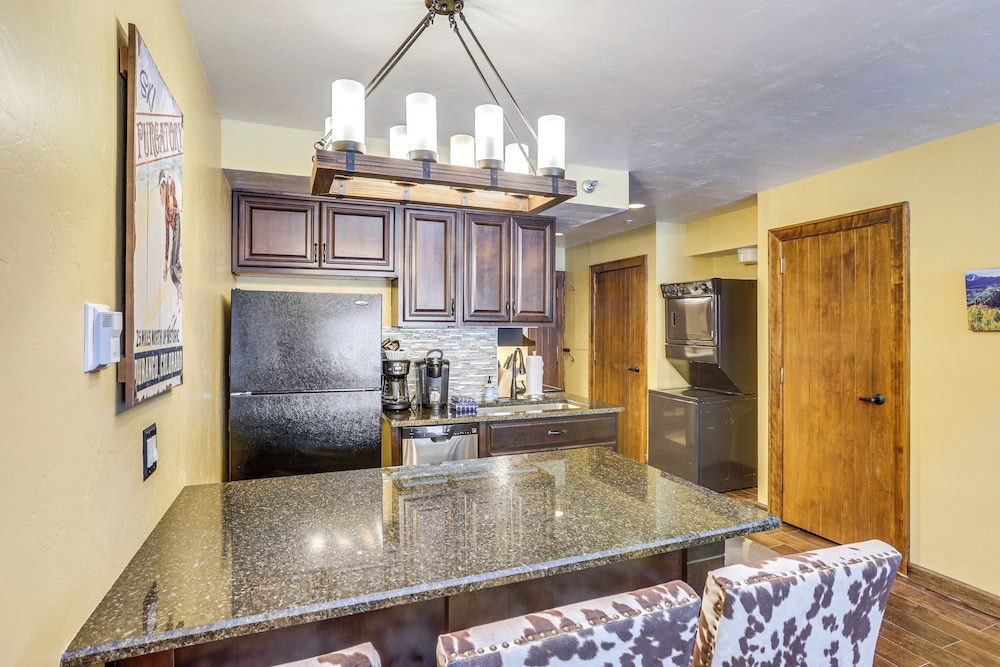 Mtn-view Gem in Durango w/ Community Perks
