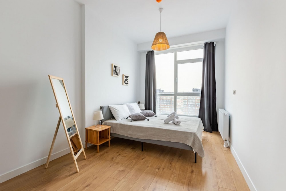 Modern Flat With Fantastic City View in Kadikoy