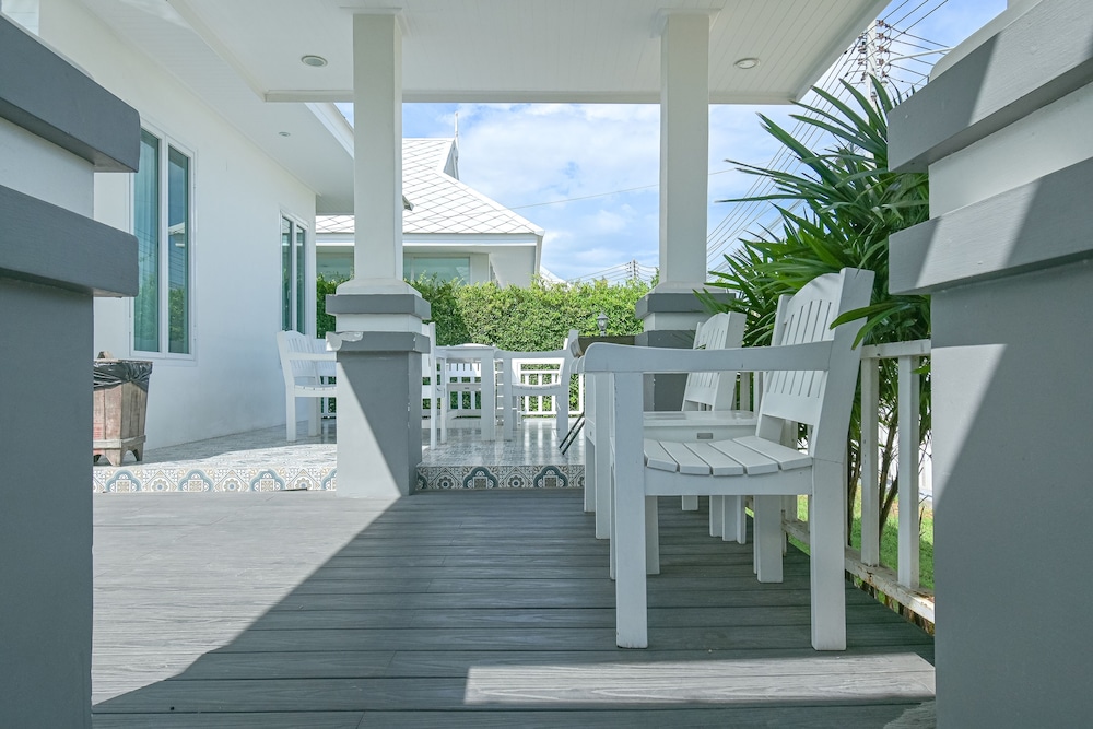 Baan Hua Hin Suk Jung