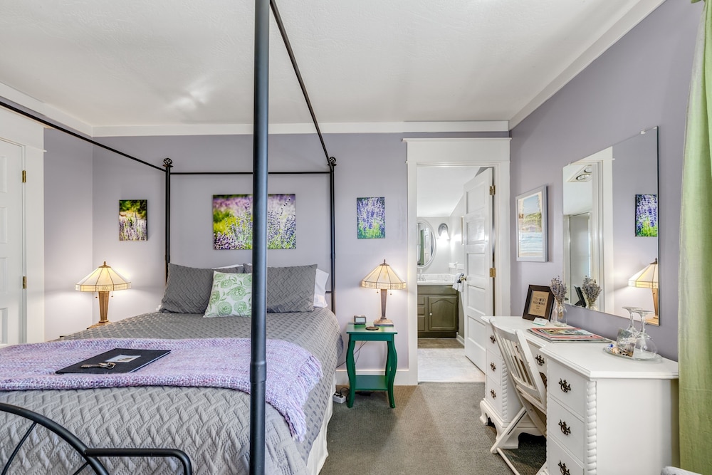 Ashland Vacations - Oak Hill Bed Breakfast - Property Image 61