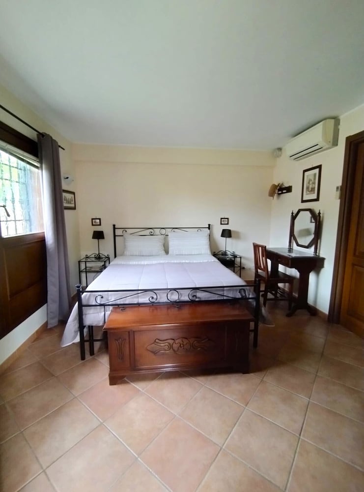 La Valle Dei Casali B&B
