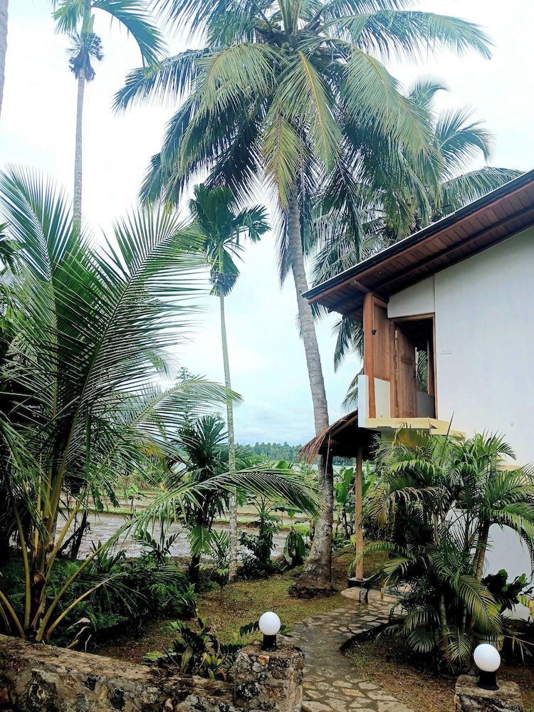 Lake Villa Near Udawalawe National Park