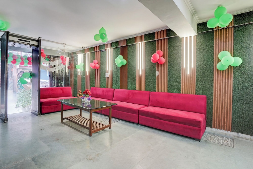 Fabhotel Red Leaf Stay