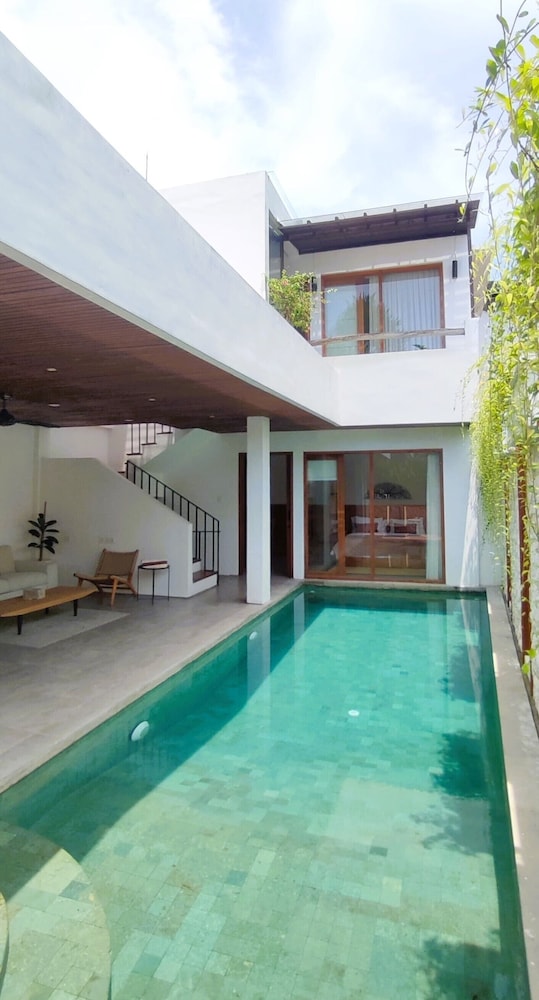 Villa Casanaya Pererenan Canggu