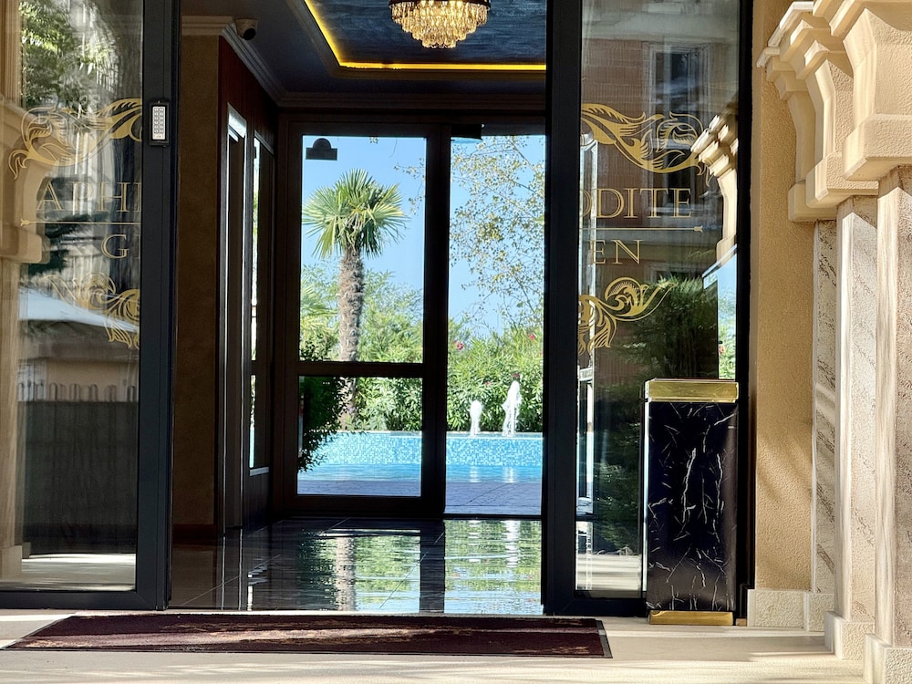 Menada Aphrodite Green Apartments