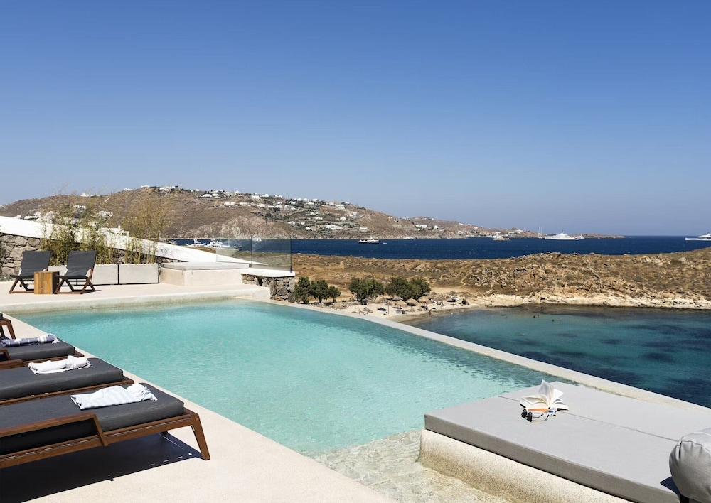 Waterfront Villa With Private Pool