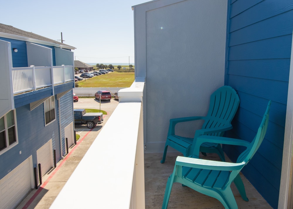 Cove View Condominiums