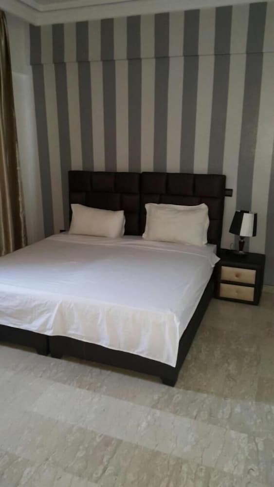 Rooms 4 Star