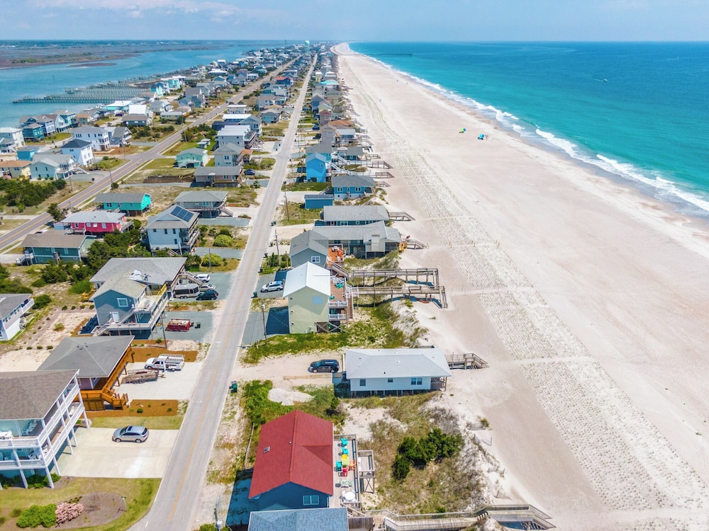 The Beachcomber by Topsail Realty