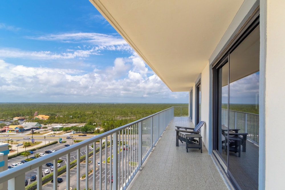 Windward Pointe 1506
