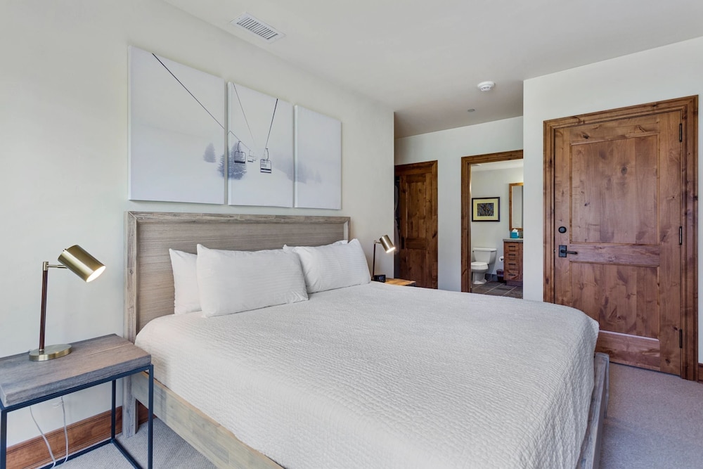 Shooting Star Lodge at Deer Valley Resort - Three Bedroom Residence #206 3 Condo