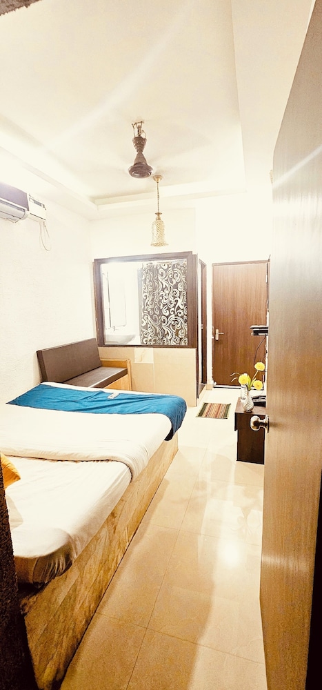 Candolim Sands