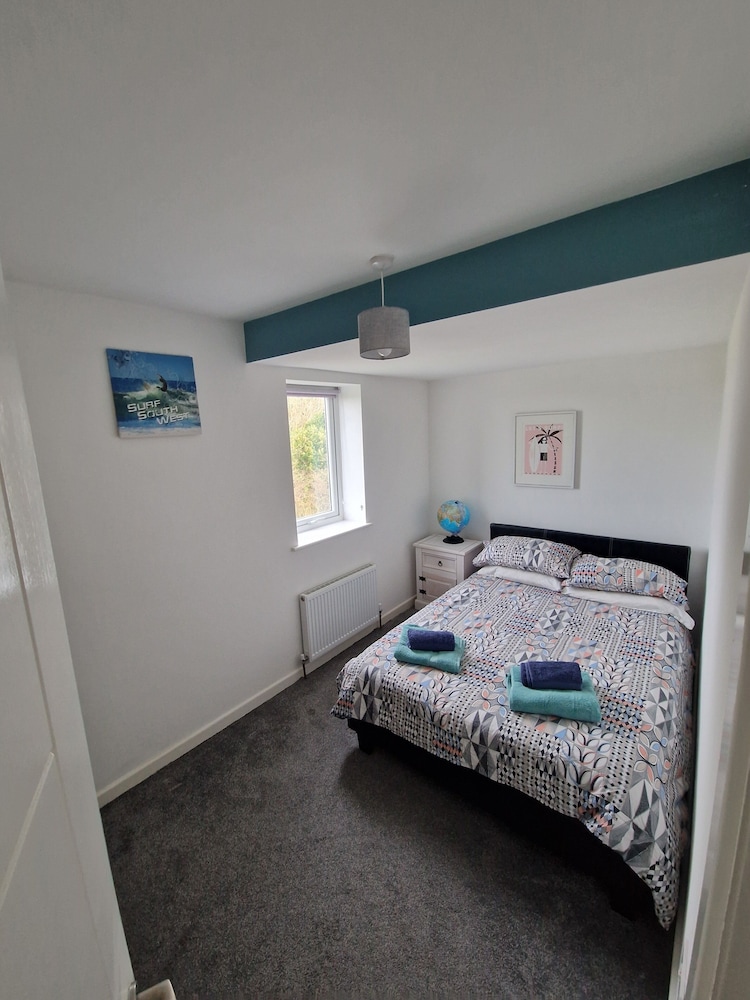 Charming 3-bed House in Newquay view 2