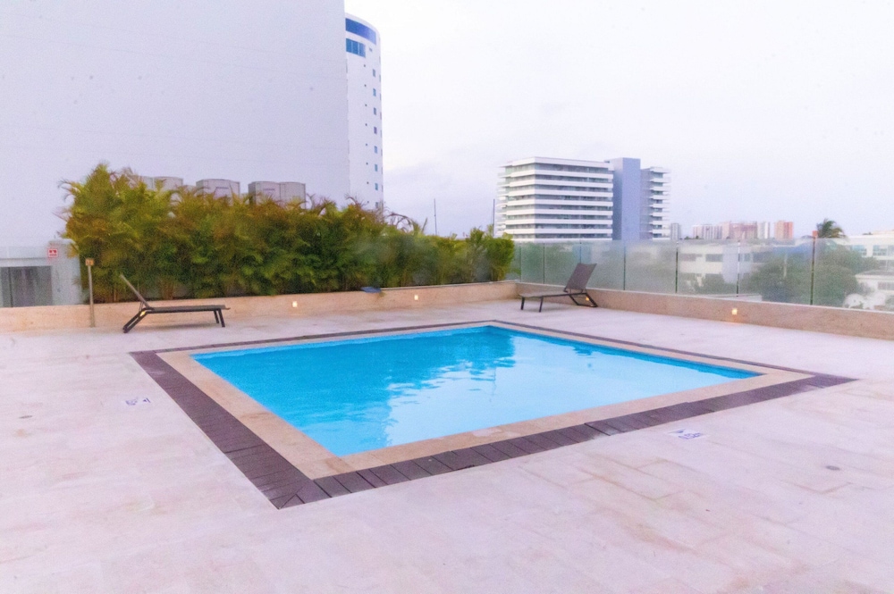 Condominio exclusivo nuevo frente al mar