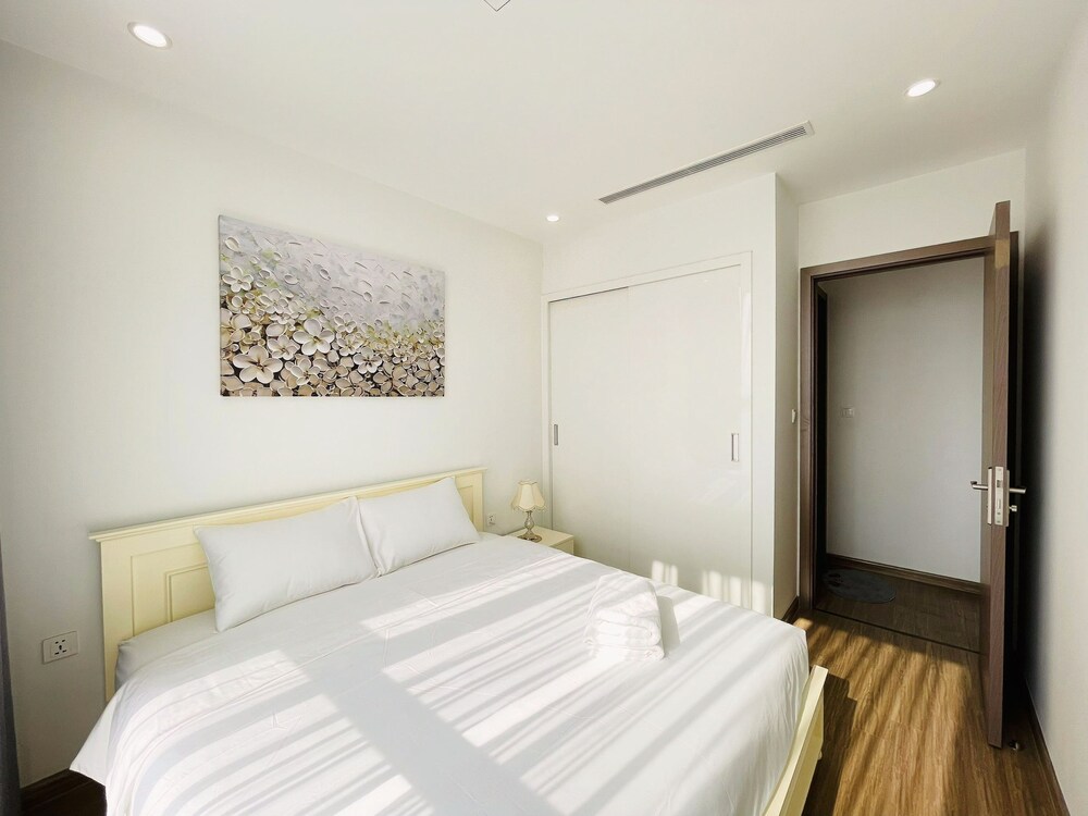 TIL - Vinhomes Skylake Elegance Suites