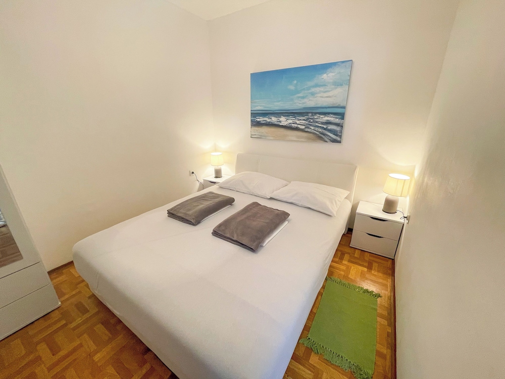 Apartment Irena 2