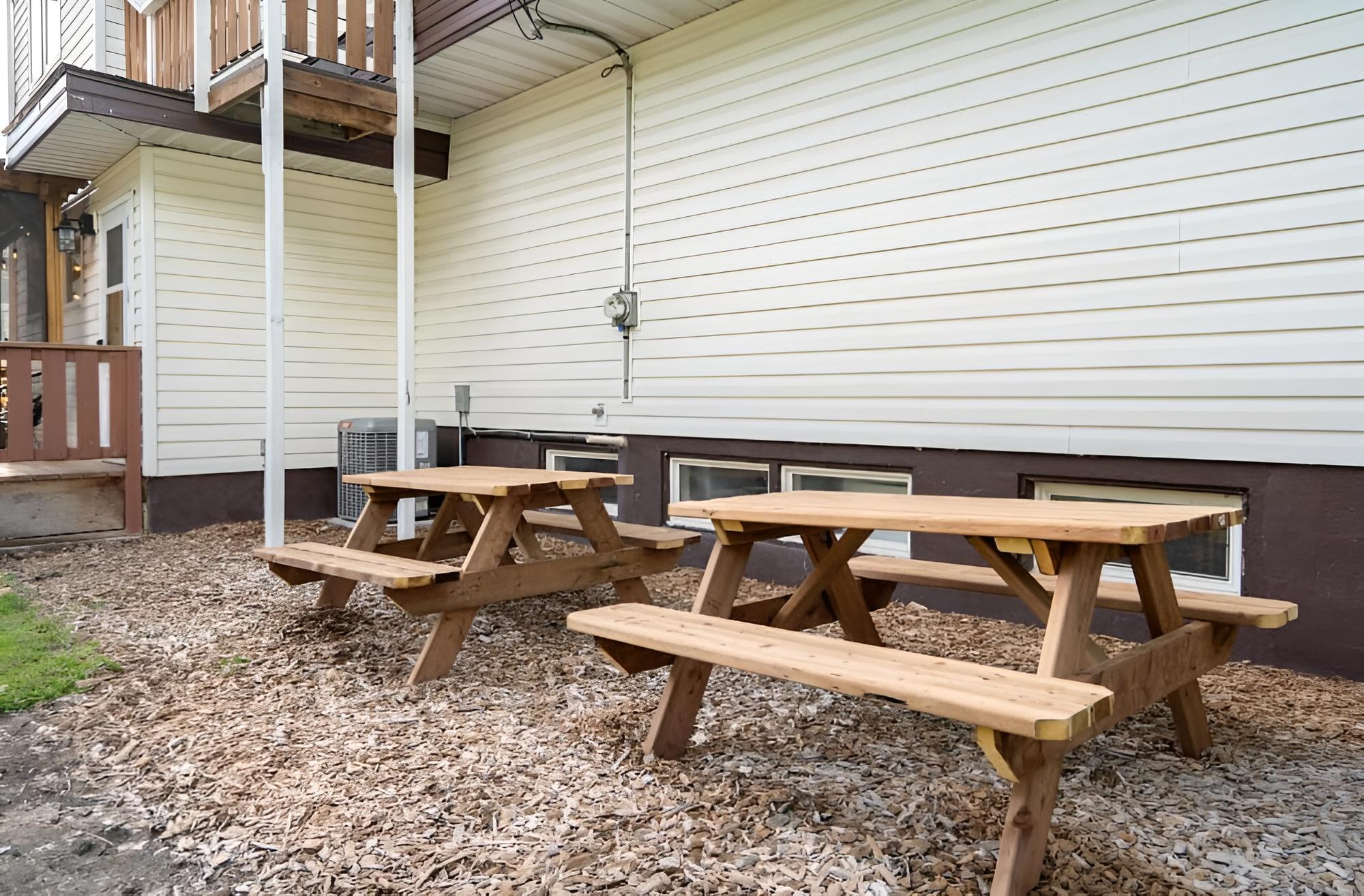 The Riverside No Service Fees Patio Firepit