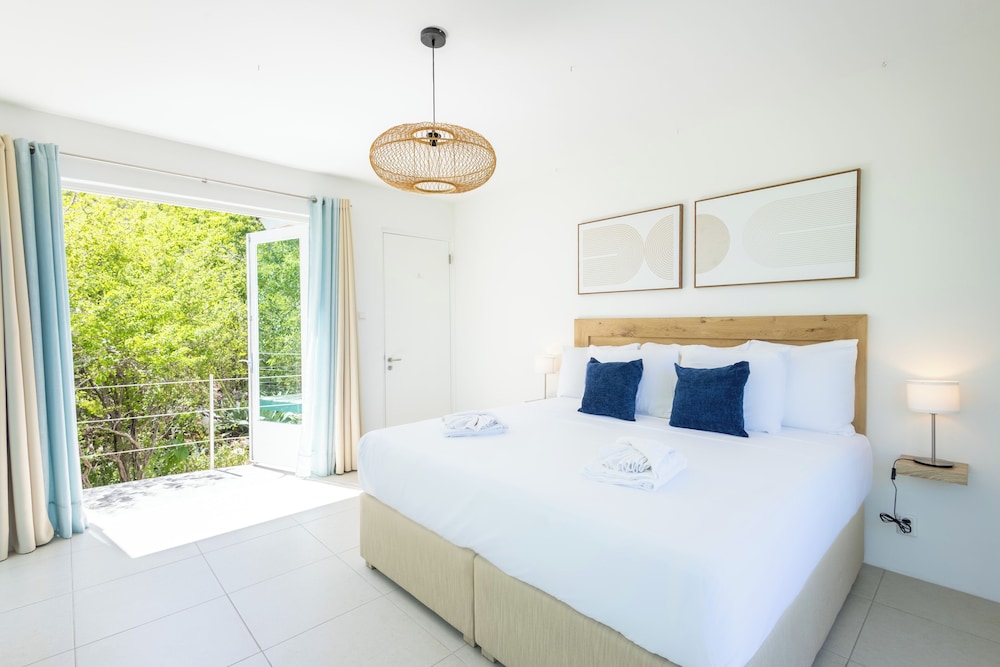 Coral Estate Holidays