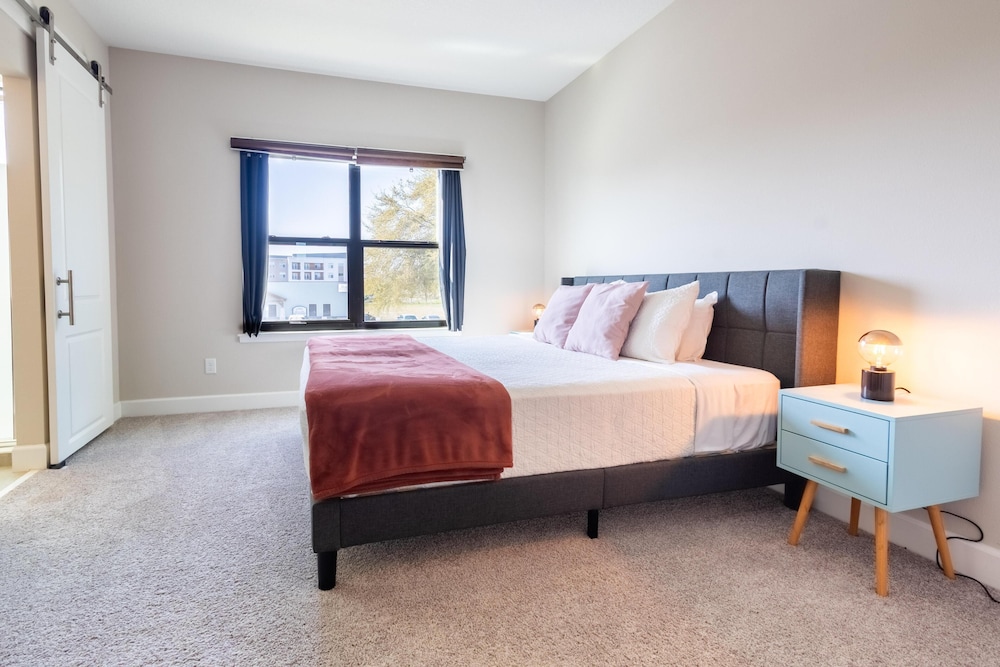 172 VD - Blissful Haven: Serene Retreat