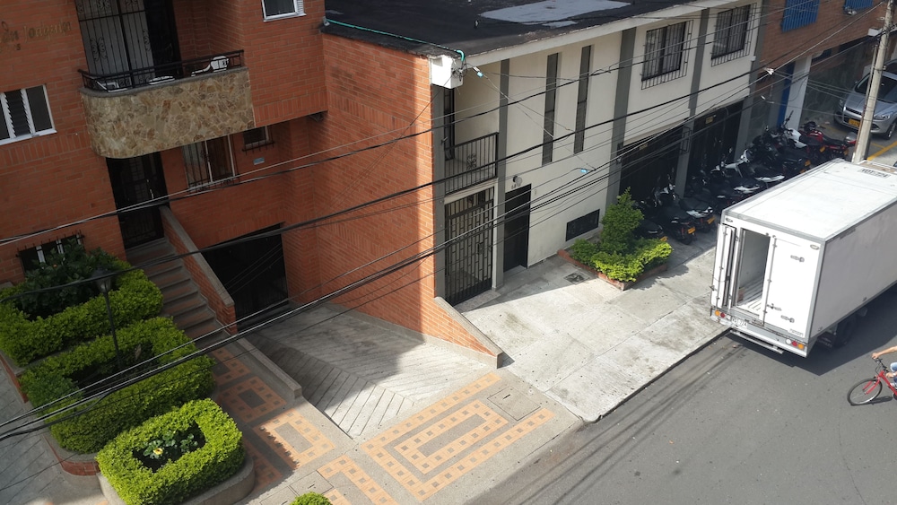 Photo 48