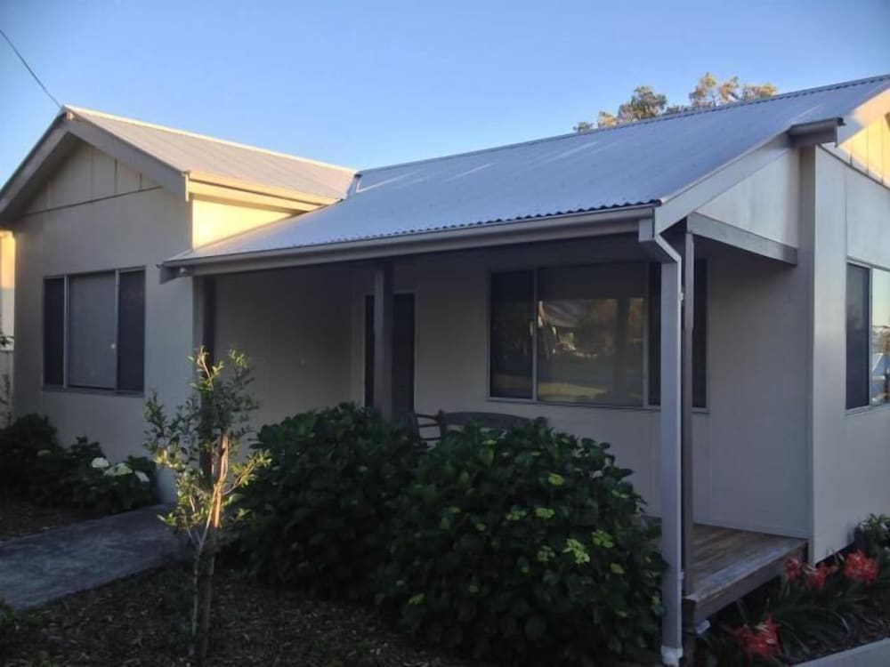 Anglesea Lodge
