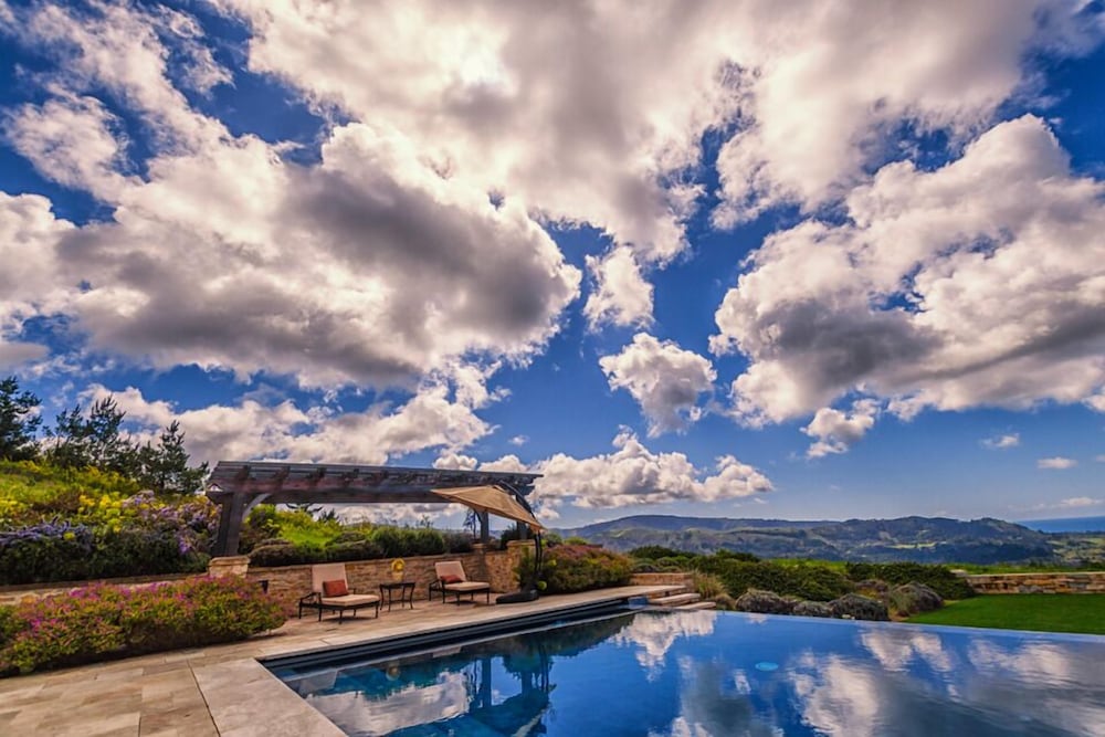 Lx1: Chateau D' Renaitre - Carmel-by-the-sea Luxury Villa: - Property Image 38