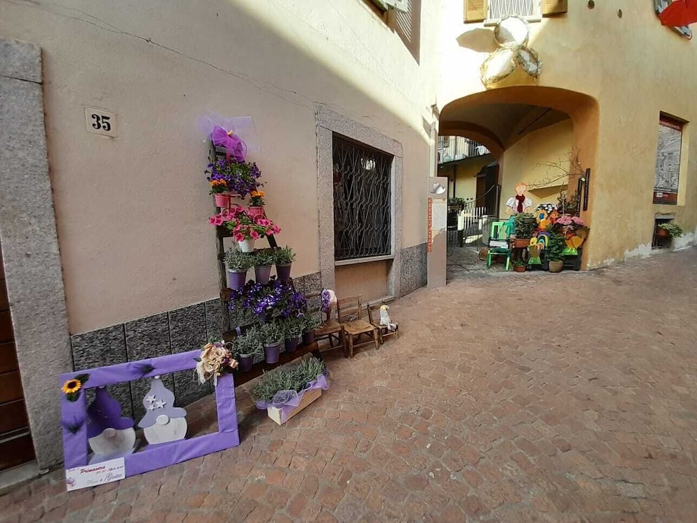 Marco Apartment - Holiday Apartment Luino