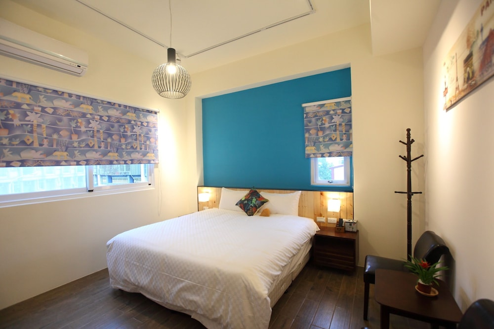 Leveeside House