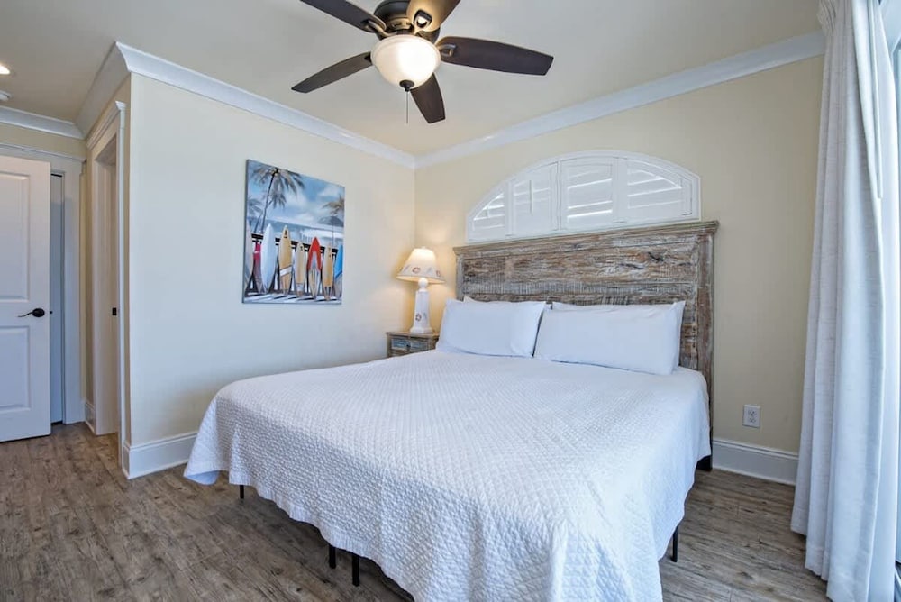 Beachfront 9bed Easybreezy East