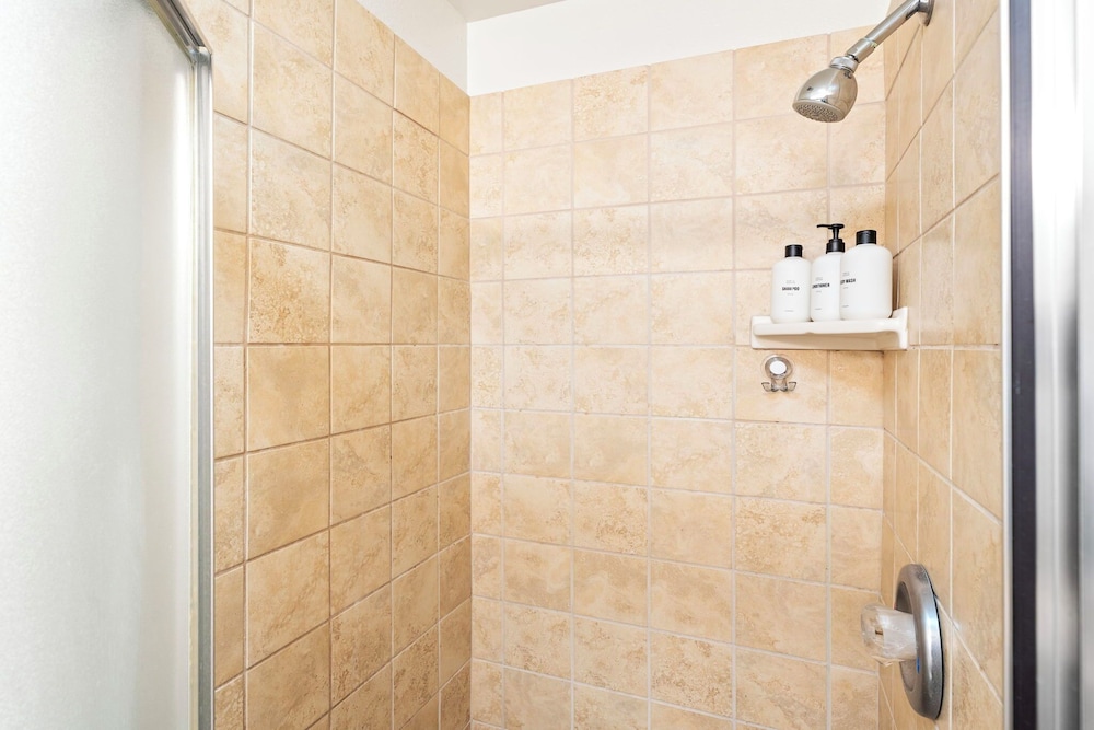 Direct Ocean Front - Upgraded Unit - Free Concierge - Vrkcv