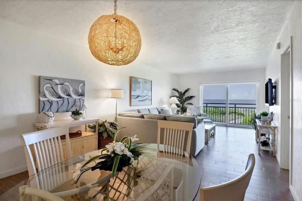Luxury Beachfront Retreat