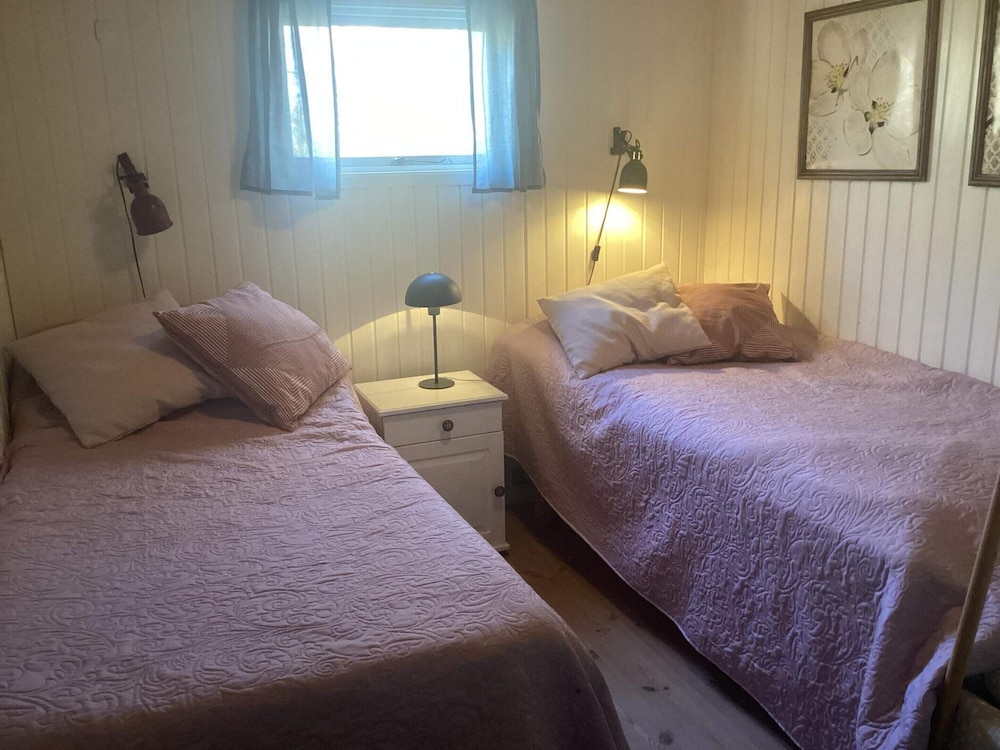 6 Person Holiday Home in Dannemare