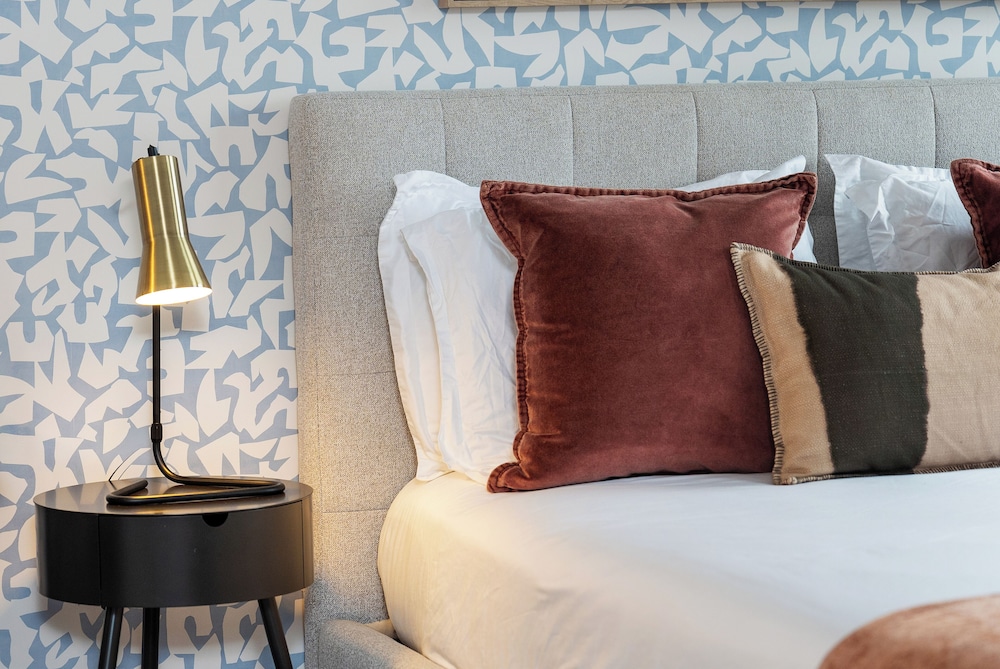 Luxury Apartments by Hyatus at Boston Everett