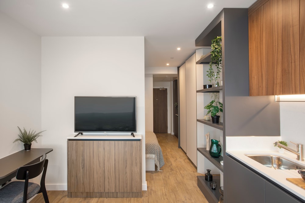 Enclave Croydon