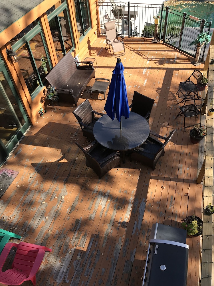Oak Creek Lodge