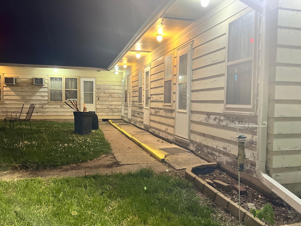 Sycamore Motel Havana IL Near Illinois River