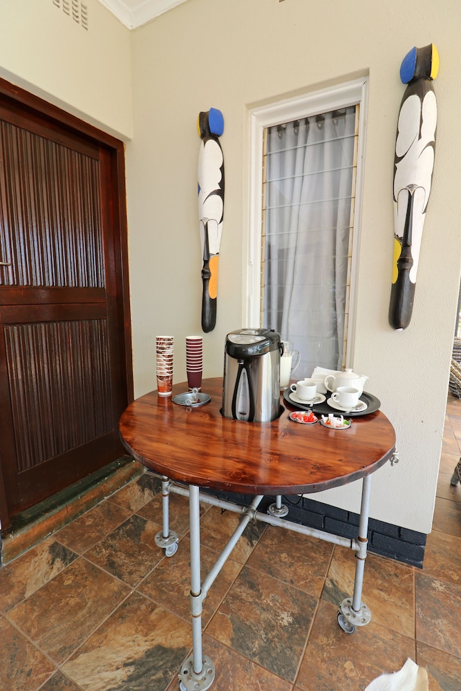 Hluhluwe Vacations - Msitu Kwetu Lodge  Safaris - Property Image 7