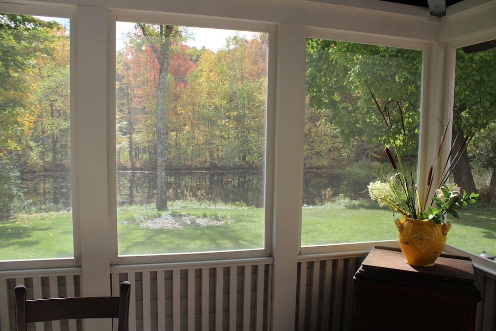 King Hill Inn & Kitchen