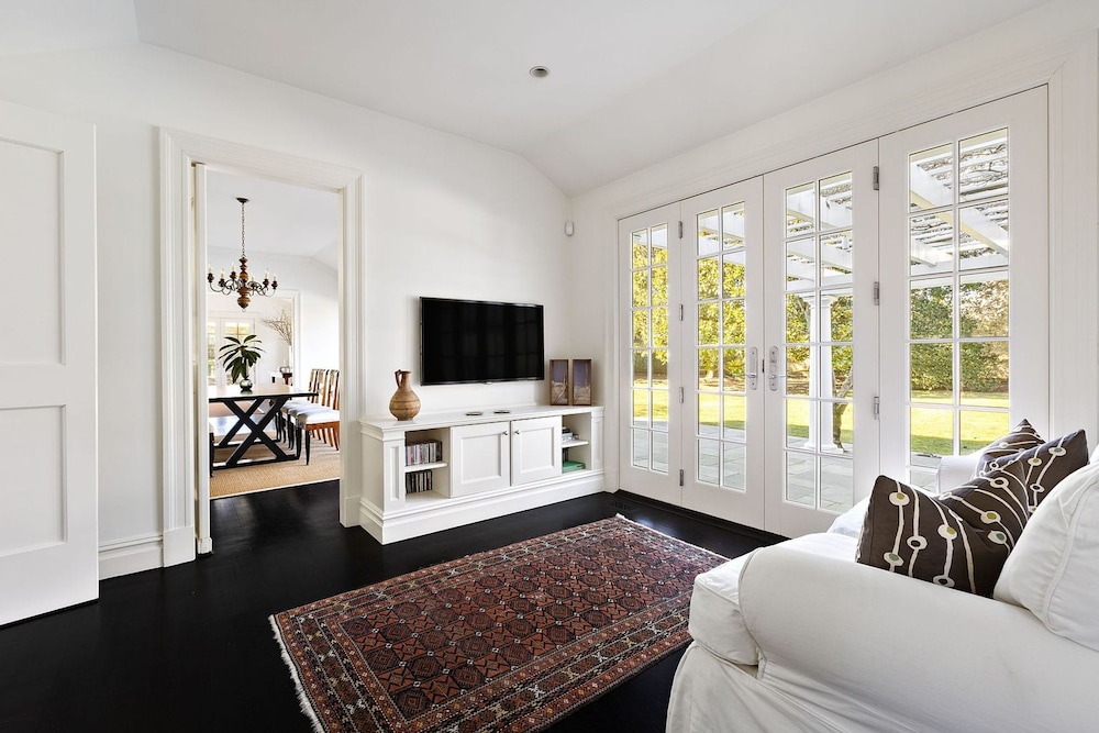 Oceanstone by Rove Estate w Pool Beach Access