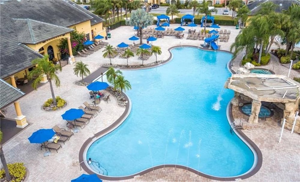 9008 PM - 5BD Serenity Villa: A Paradise Retreat