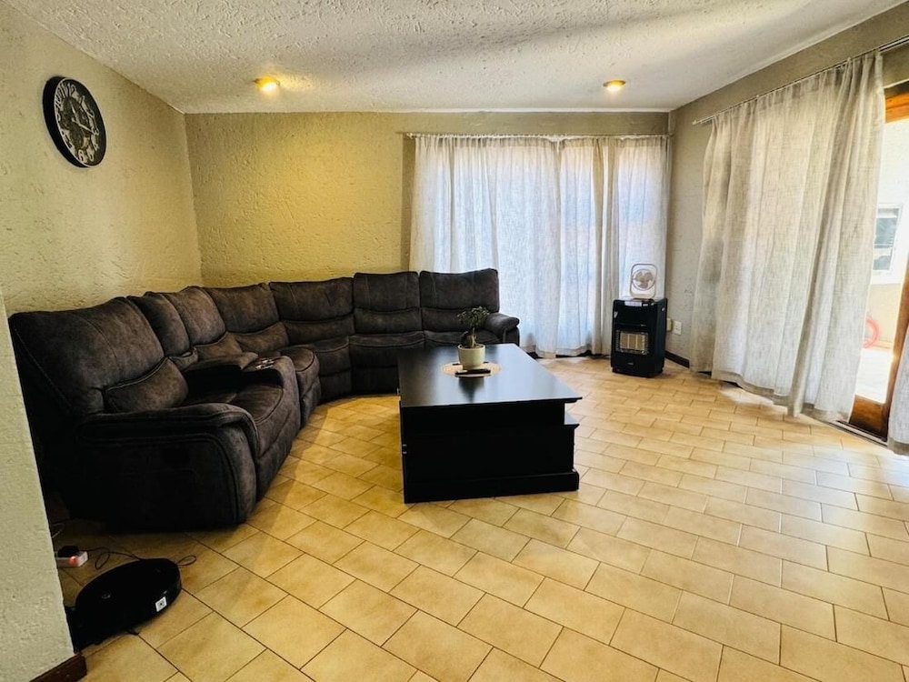 Villa Picasso- 1 Bed Villa