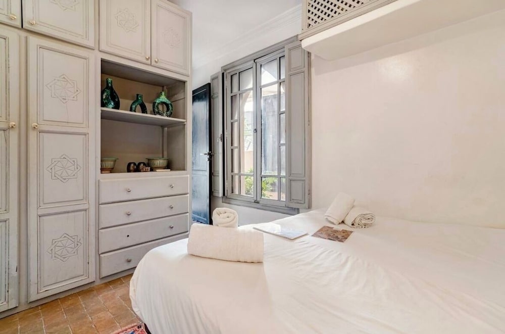 Riad basidi