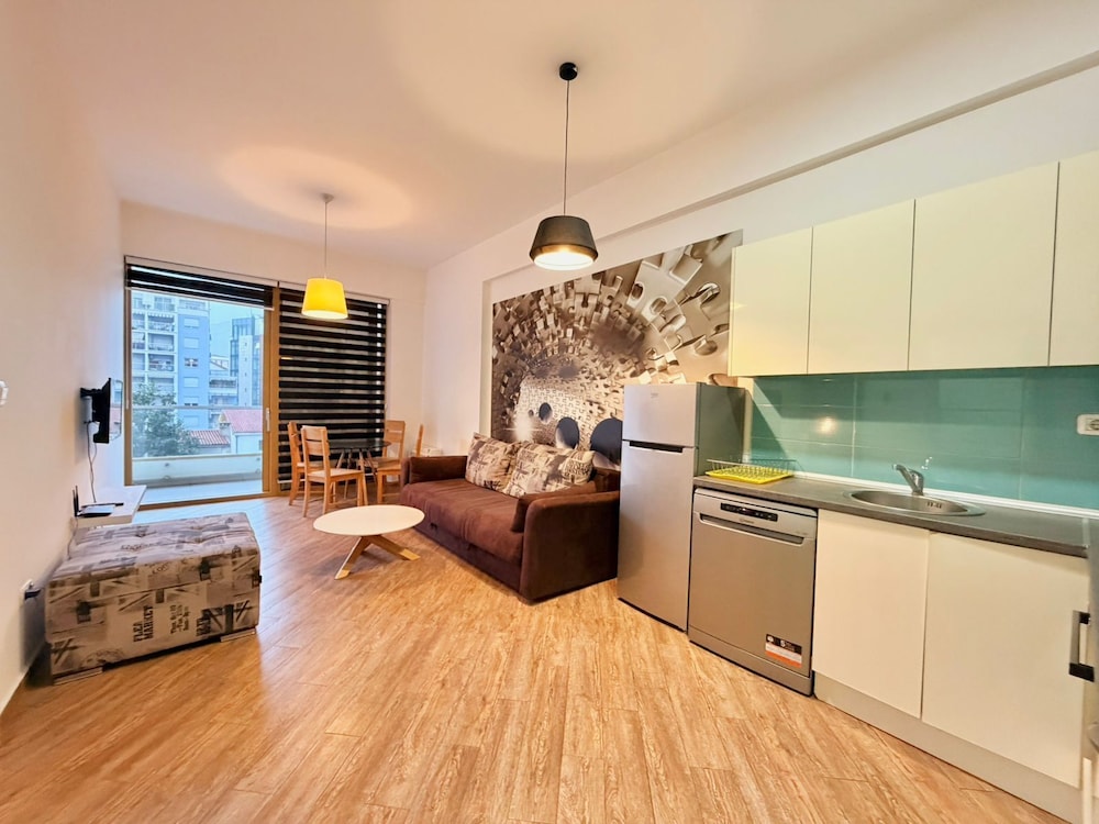 Orange Central Suites