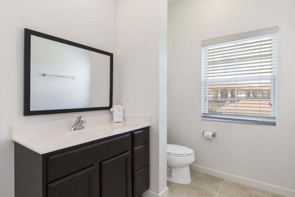Regal Oaks Townhome: Pool, Hot Tub & Near Disney 3 Bedroom Townhouse